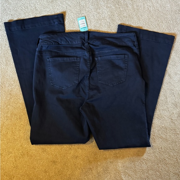 Torrid Flare Jeggings Size 18 NWT - Picture 6 of 7